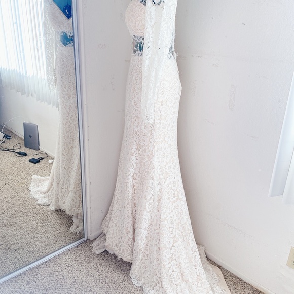 JUSTIN & ASHLEY LACE IVORY BEIGE MERMAID TWO-PIECE WEDDING DRESS SZ 8 - Picture 4 of 9